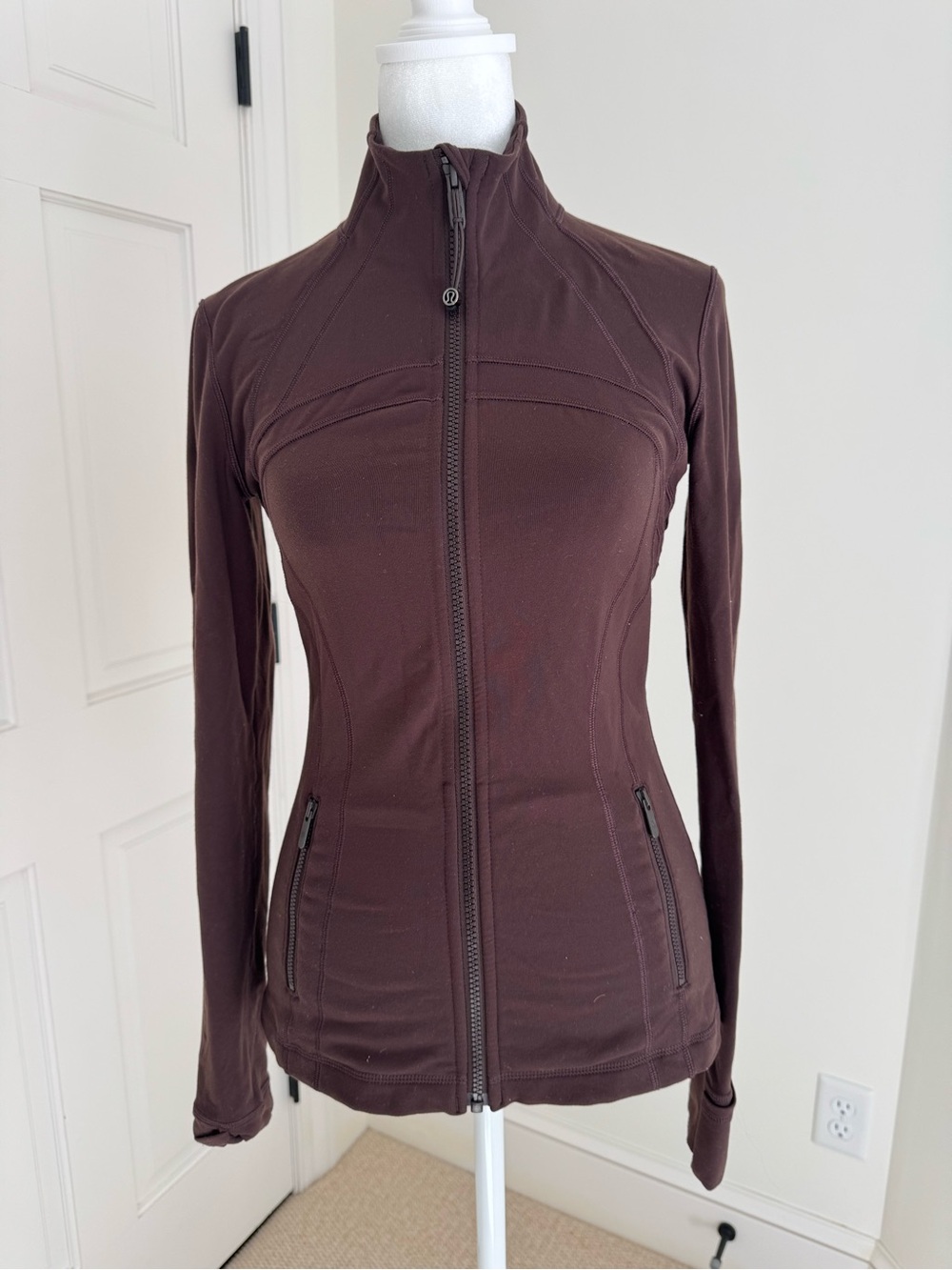 Lululemon Women’s maroon define Jacket